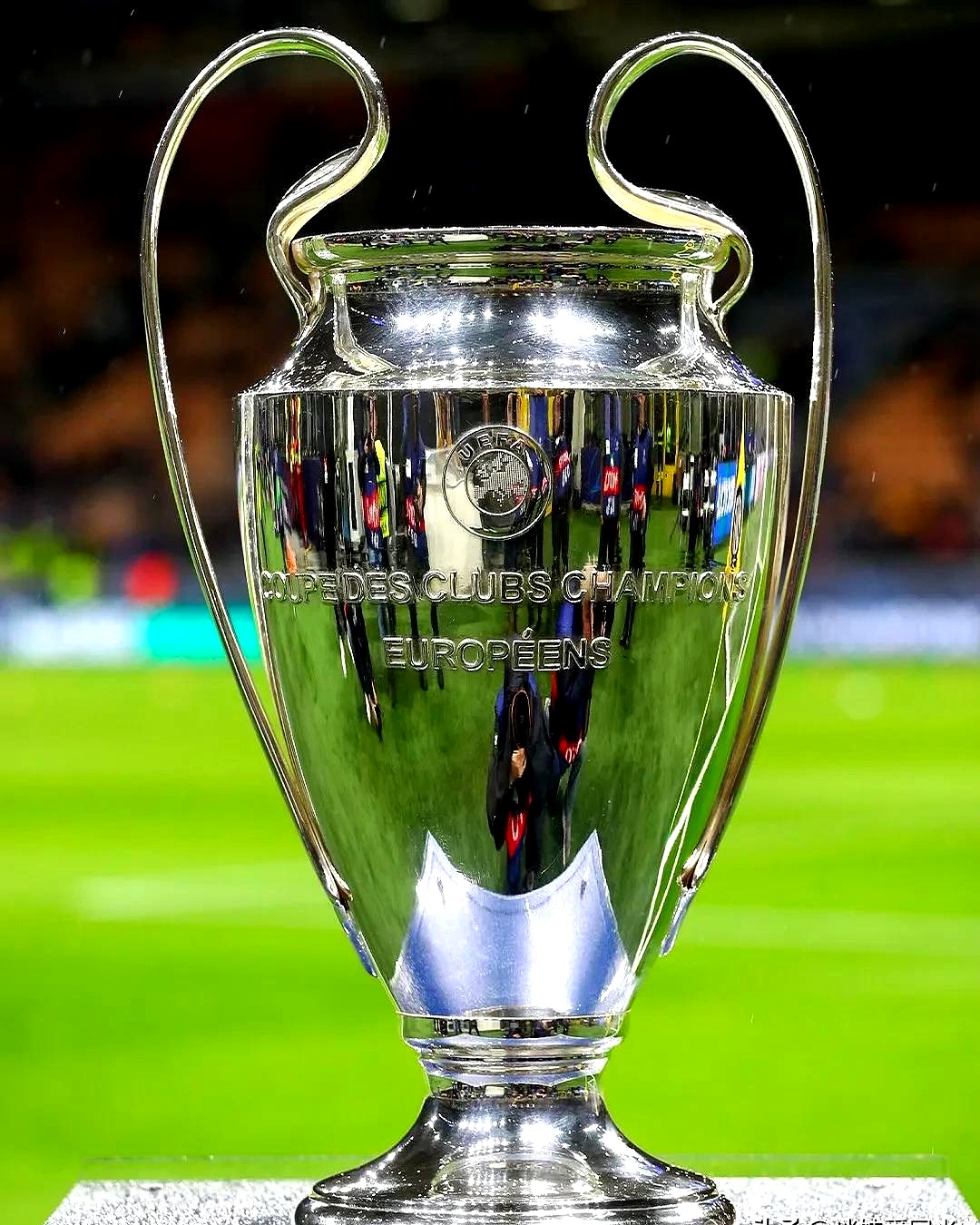 爱游戏体育-国际比赛日体能课后，国际米兰远射贴柱备战欧冠，悬念犹存，数据趋势出现新变化-爱游戏体育